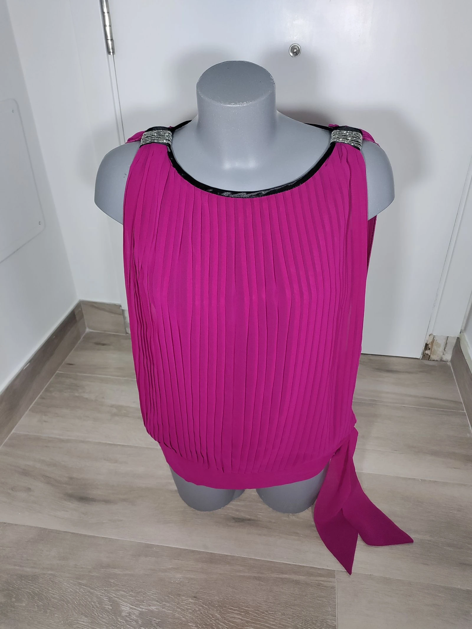 Top plisado fucsia vintage Delmon Joven con top interior – Talla 40 – photo 2